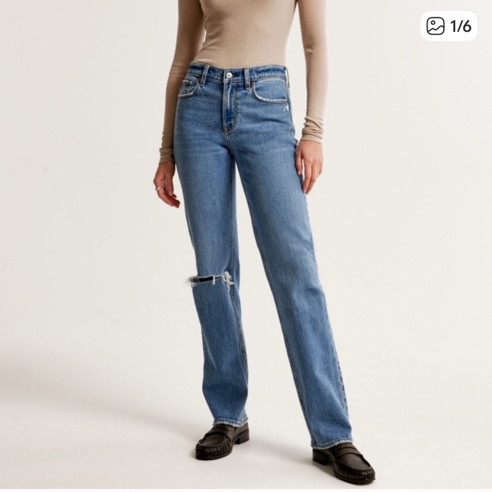 Abercrombie mid rise 90’s straight jeans